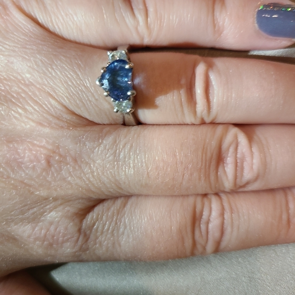 Platinum engagement ring 1.74 carat heart shaped sapphire with natural diamonds - Picture 11 of 11